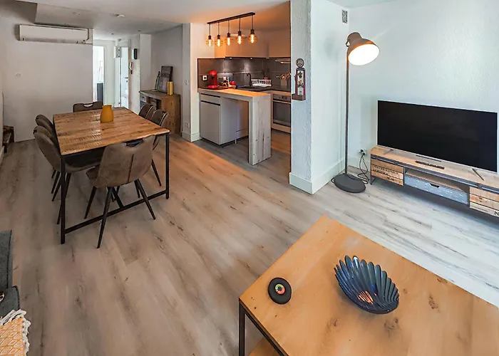 3 Bedroom Awesome In *