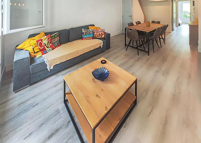 3 Bedroom Awesome In