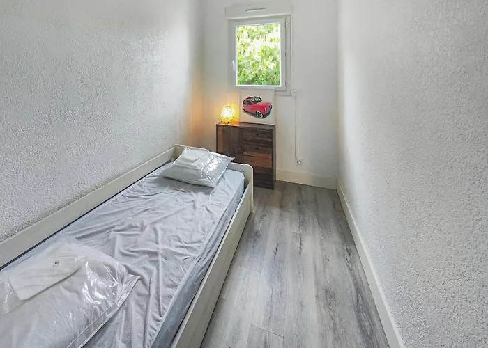 Appartamento 3 Bedroom Awesome In