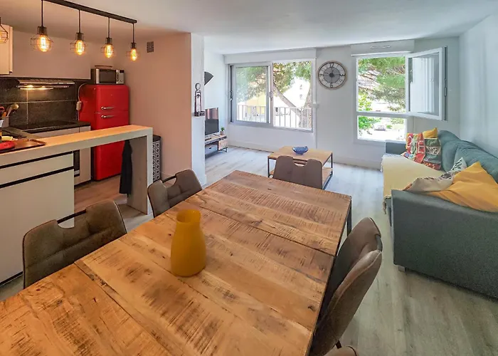 Appartamento 3 Bedroom Awesome In *